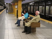 веселые человечки в нью-йоркском метро